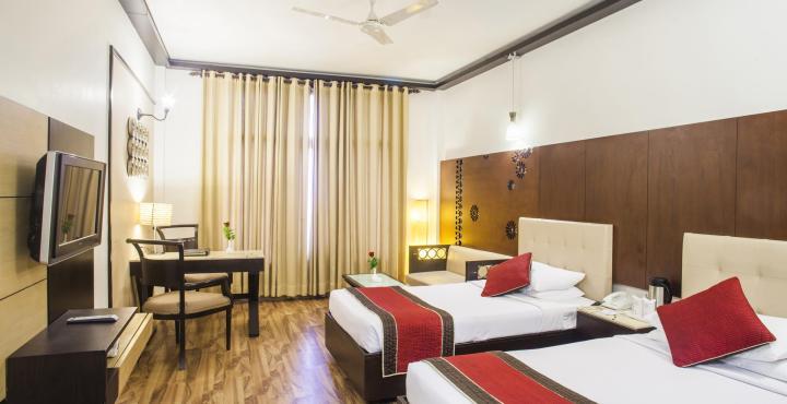Hotel Maharaja Regency Λουντιάνα Εξωτερικό φωτογραφία