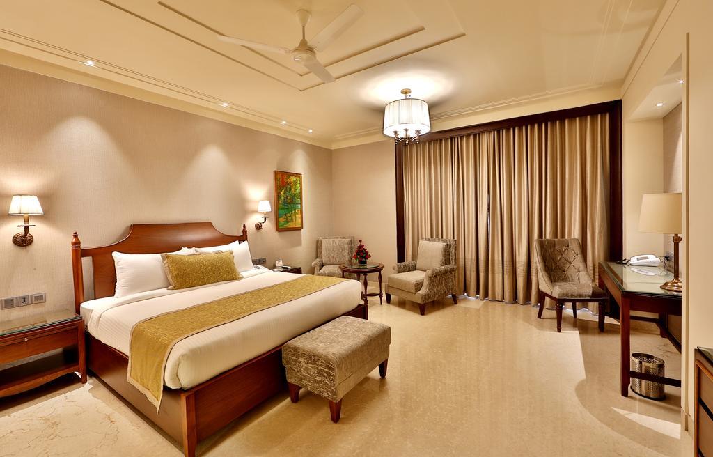 Hotel Maharaja Regency Λουντιάνα Εξωτερικό φωτογραφία
