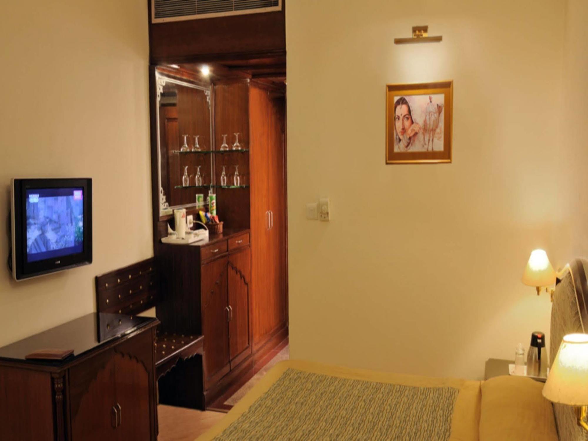 Hotel Maharaja Regency Λουντιάνα Εξωτερικό φωτογραφία